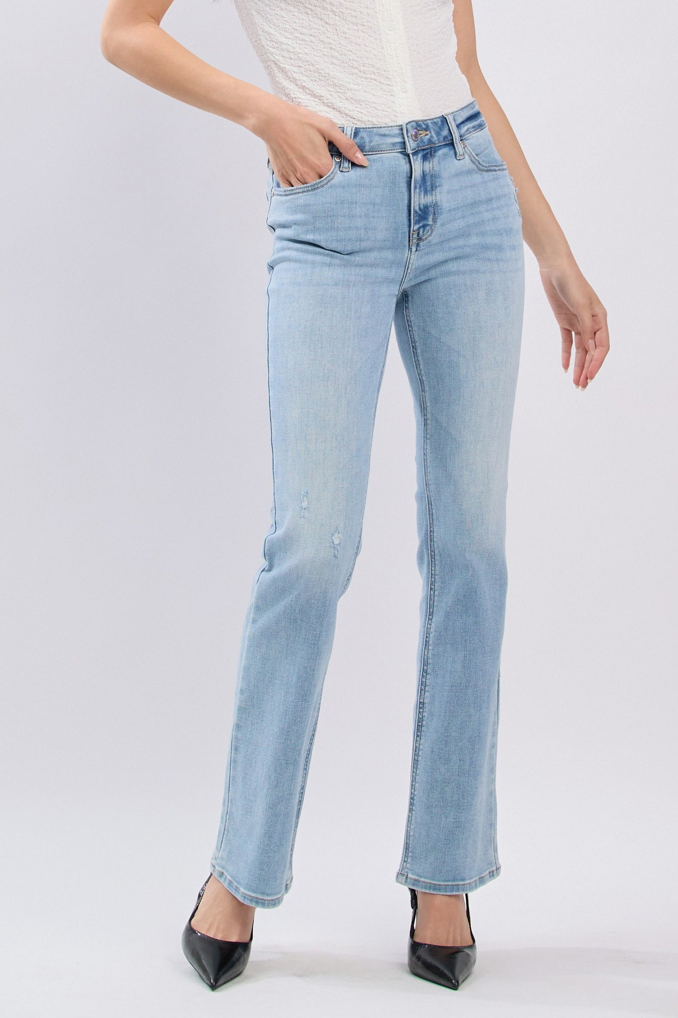 Eunina Imogen bootcut jeans in drift, effortlessly blending boho coastal vibes with Larrea Cove's signature style, perfect for relaxed days.
