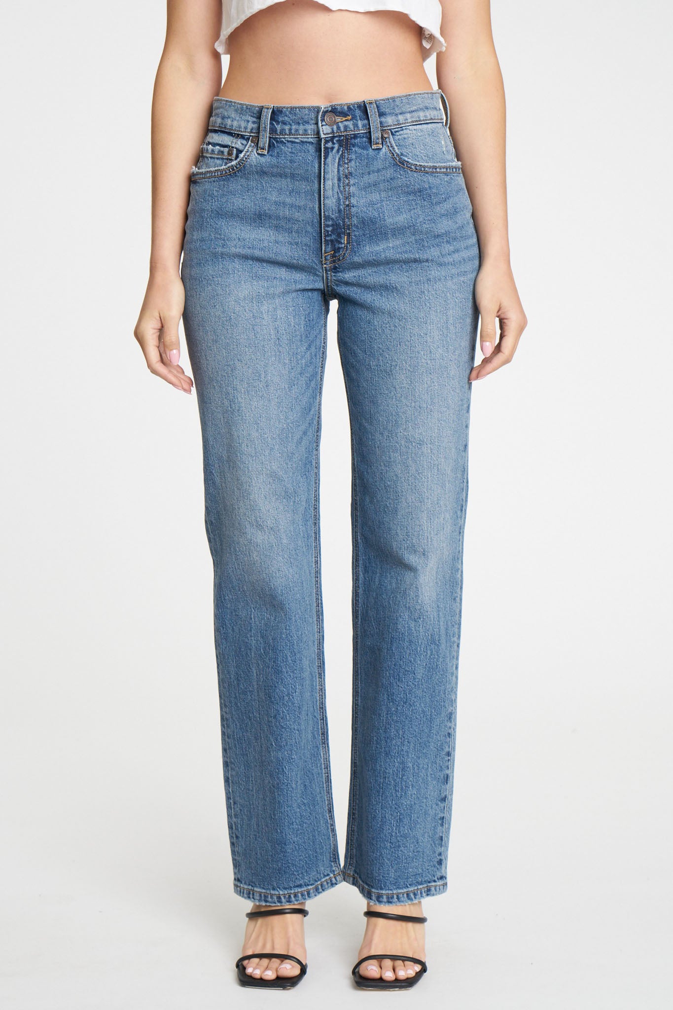 View 4 of Eunina Codi Dad Jeans in Mesquite, a Jeans from Larrea Cove. Detail: .