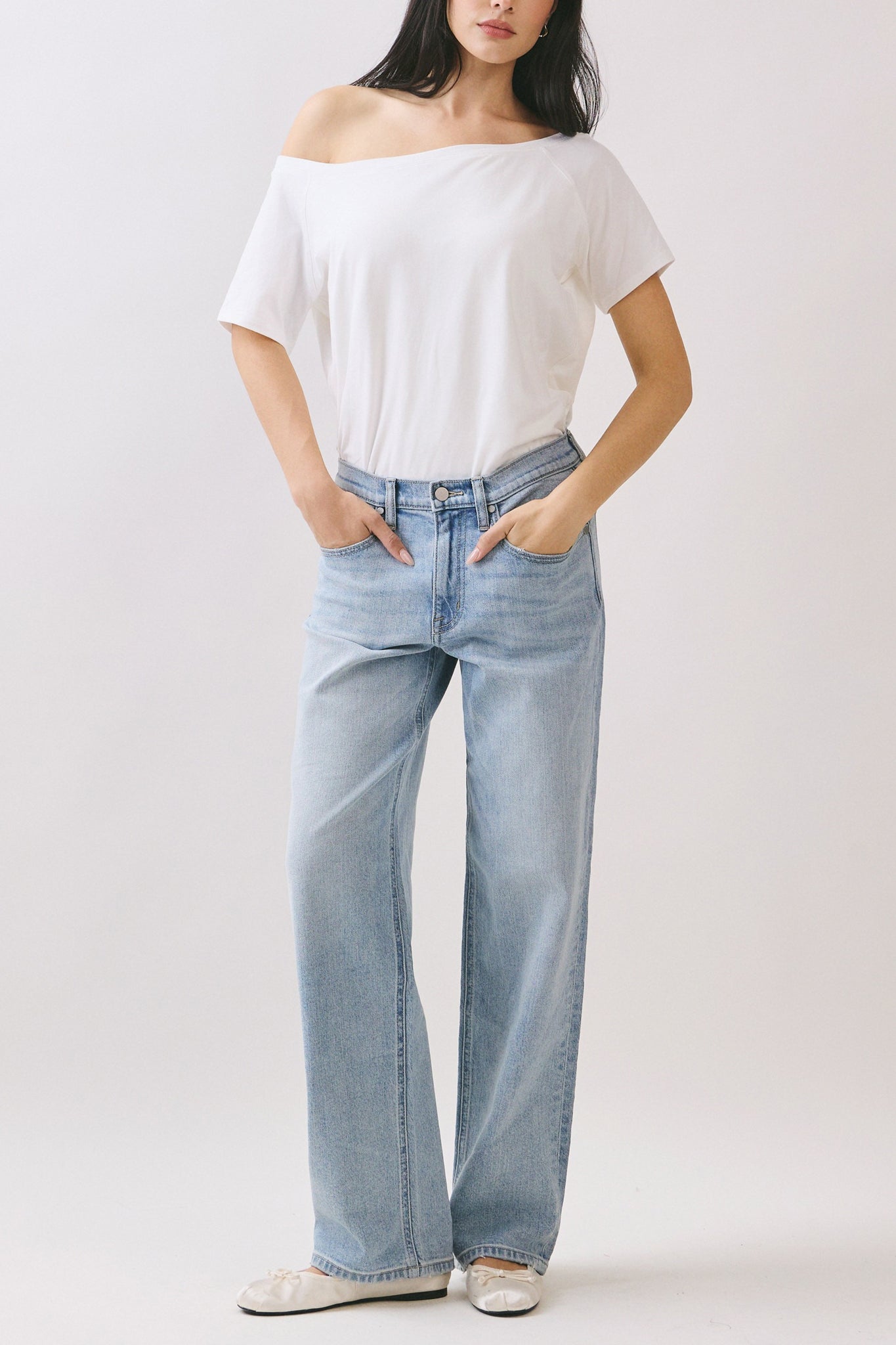 Eunina Atria Relaxed Straight Jeans in Moonlit