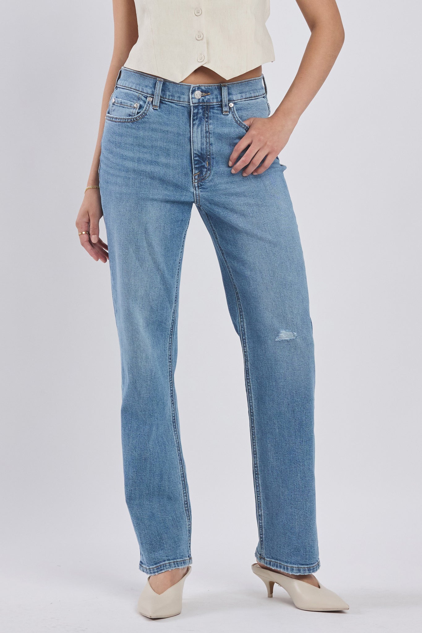 Eunina Codi Dad Jeans in Gobi, a relaxed fit for effortless coastal style, part of Larrea Cove's new arrivals.