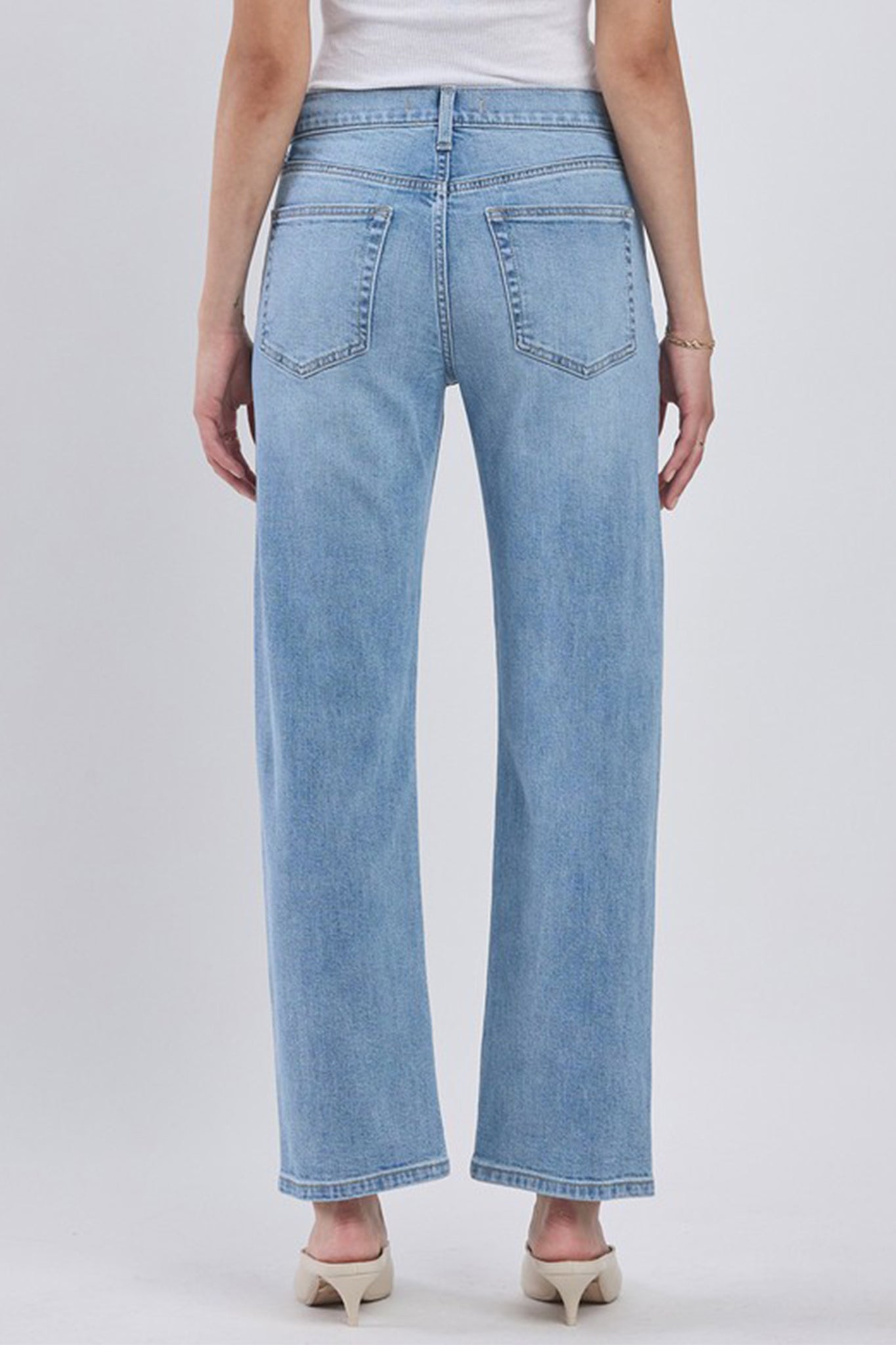 Eunina Danica Bowed Straight Jeans in Kuma