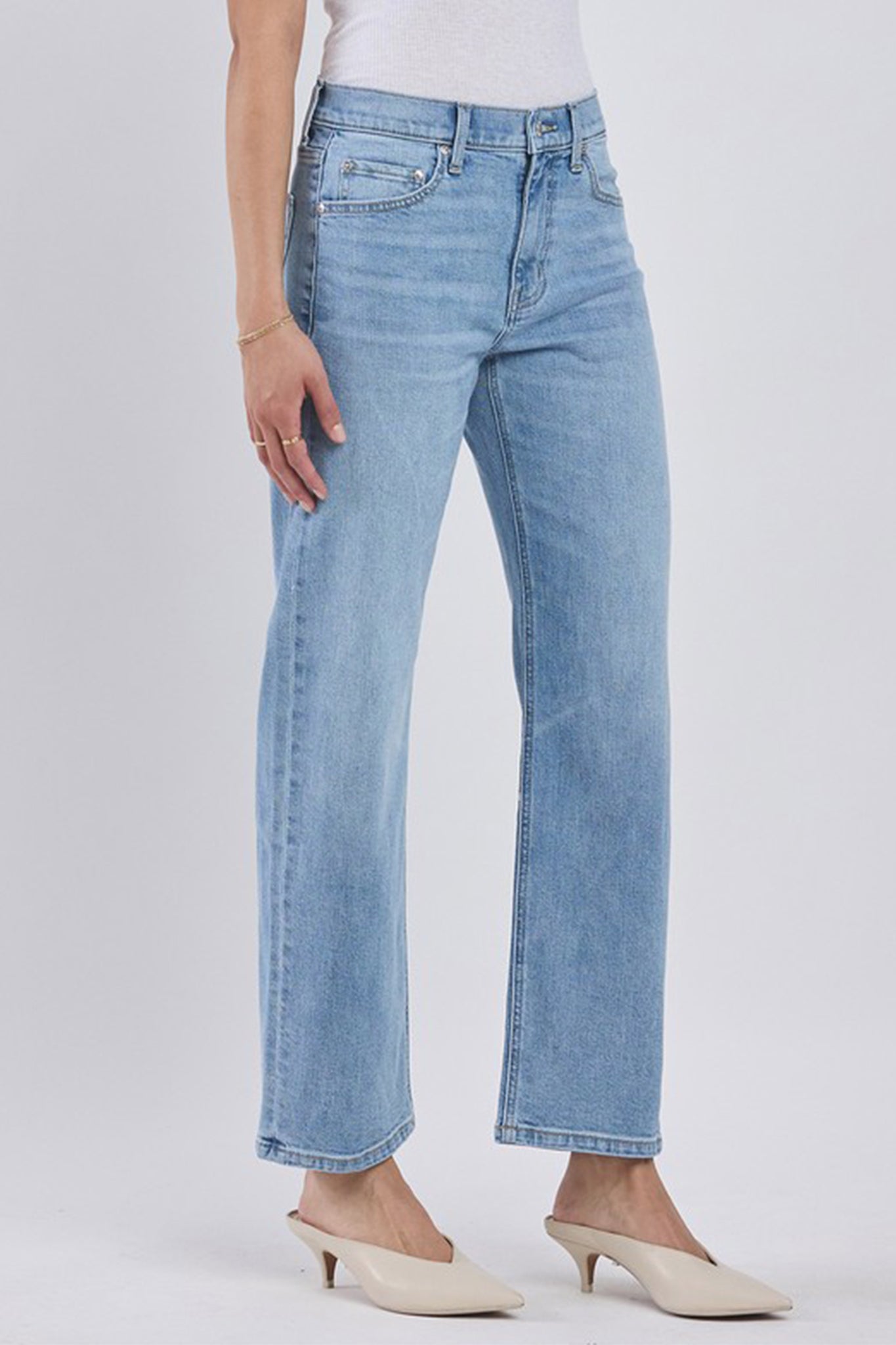 Eunina Danica Bowed Straight Jeans in Kuma
