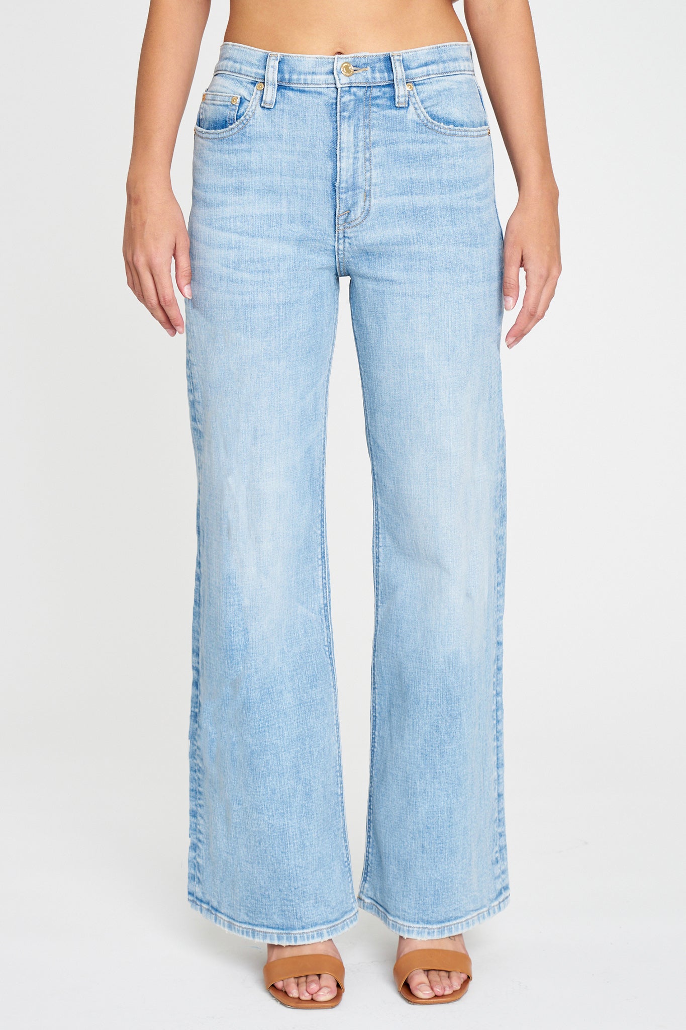 Effortless Eunina Ryder baggy jeans in Ethos, featuring a relaxed fit. Perfect addition to Larrea Cove's boho coastal collection.