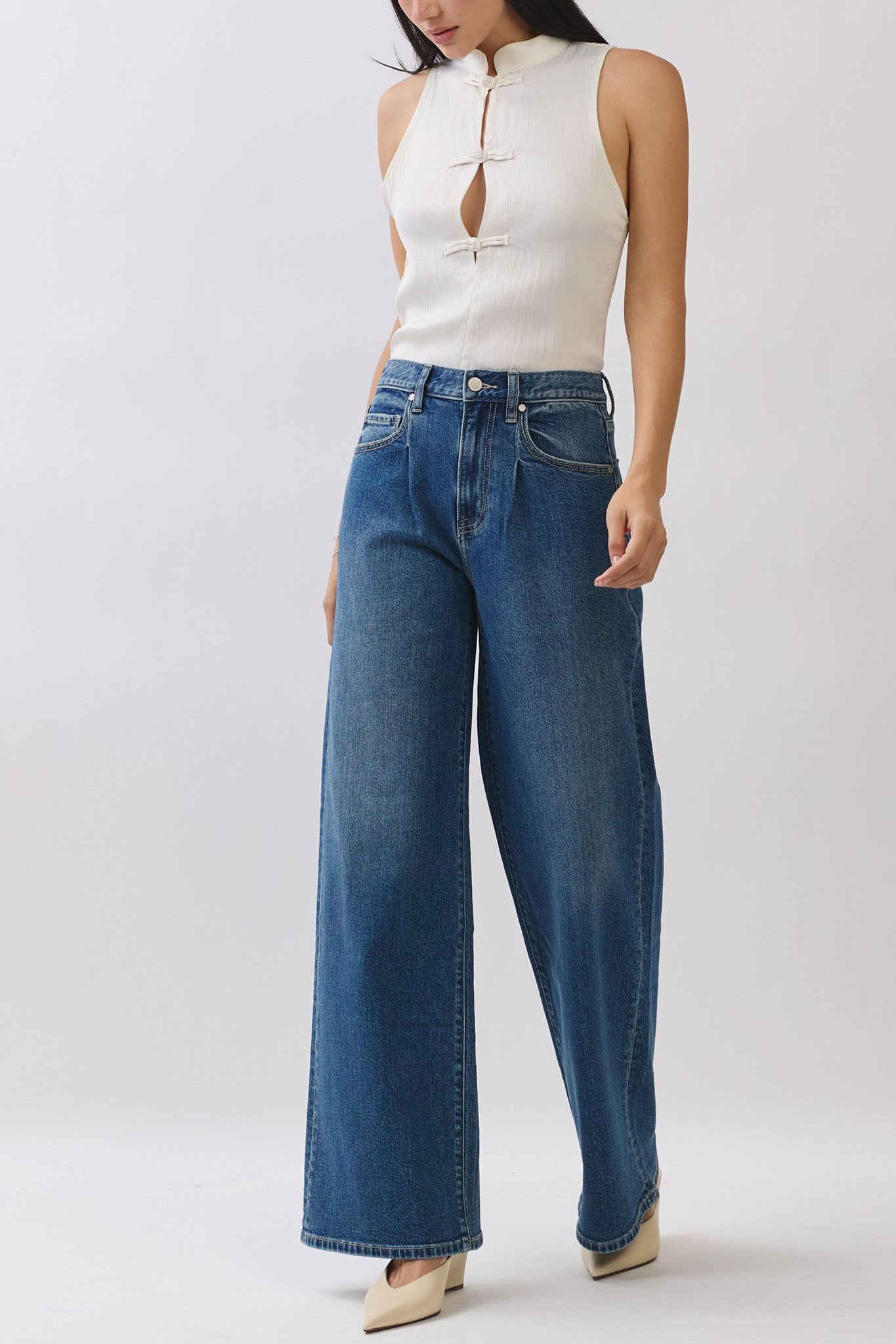 Eunina Andria Pleated Wide Leg Jeans in Blue Mesa