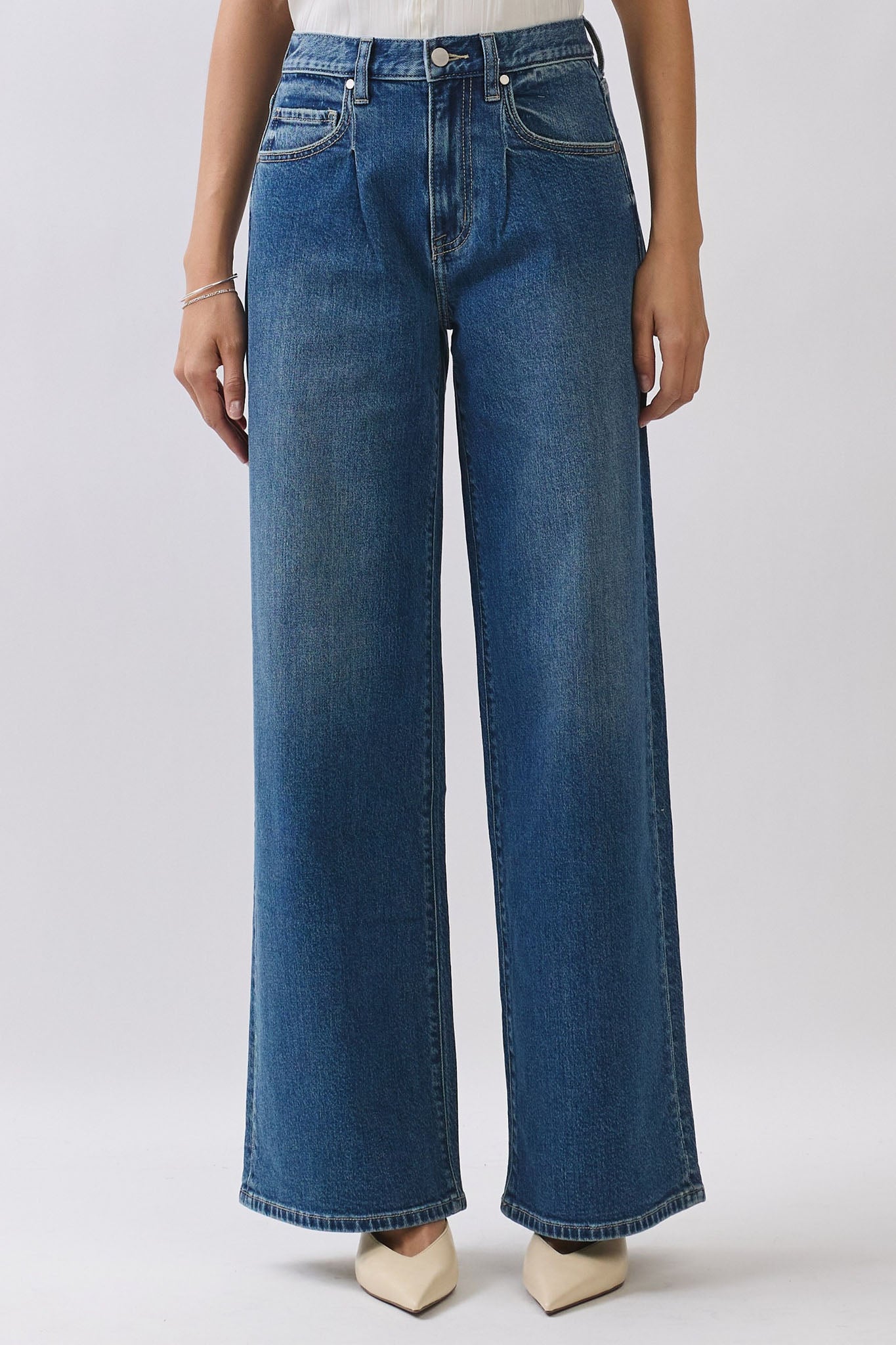 Eunina Andria Pleated Wide Leg Jeans in Blue Mesa