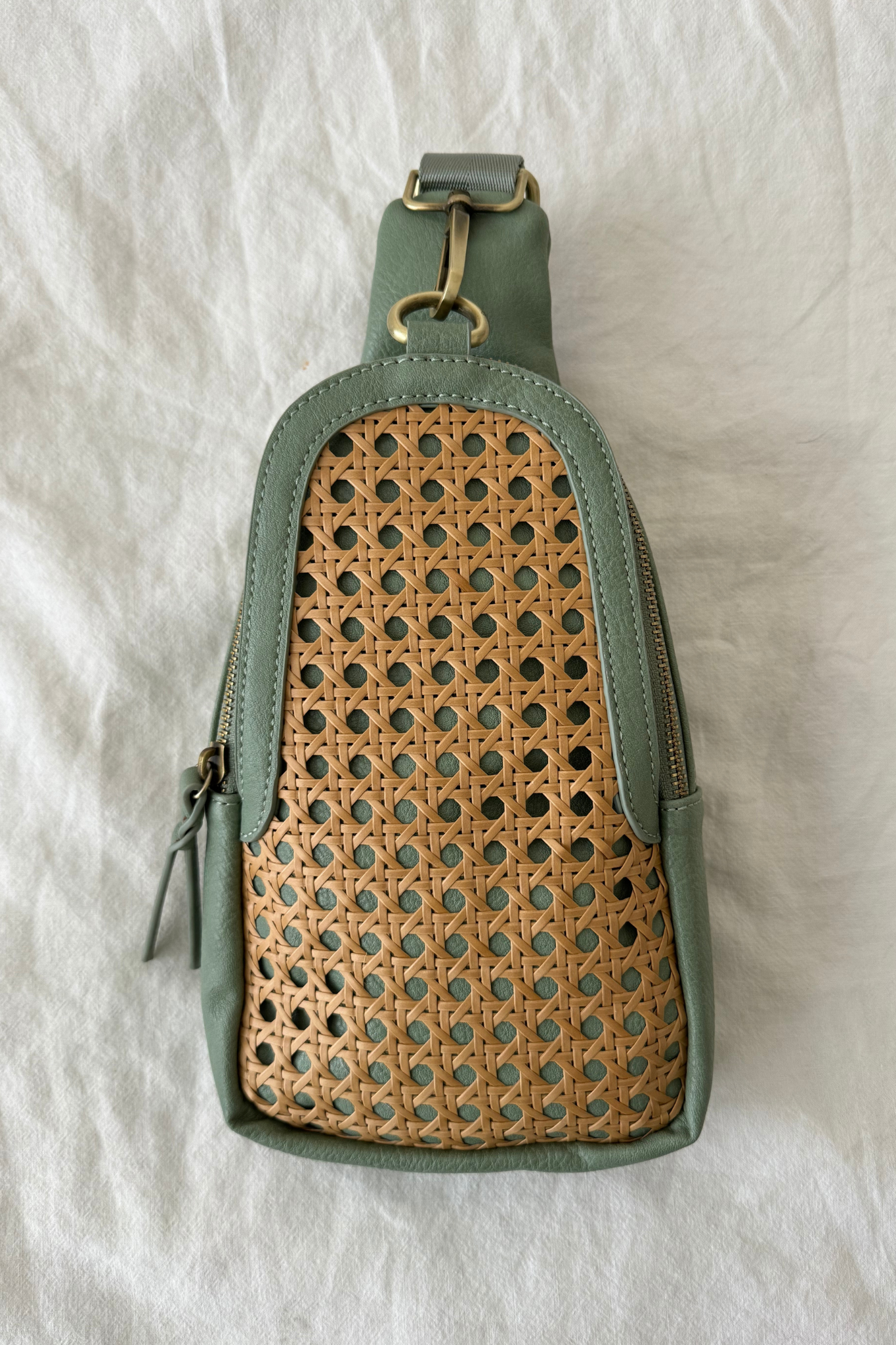 Gili Boho Sling Bag in Moss