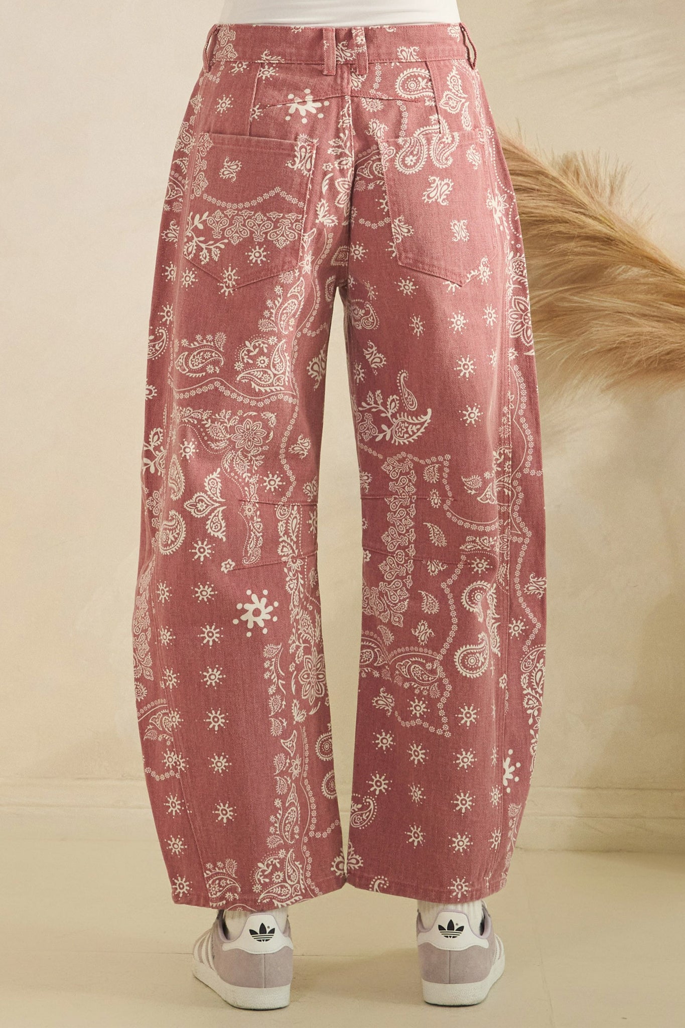 Paisley Barrel Jeans in Mauve