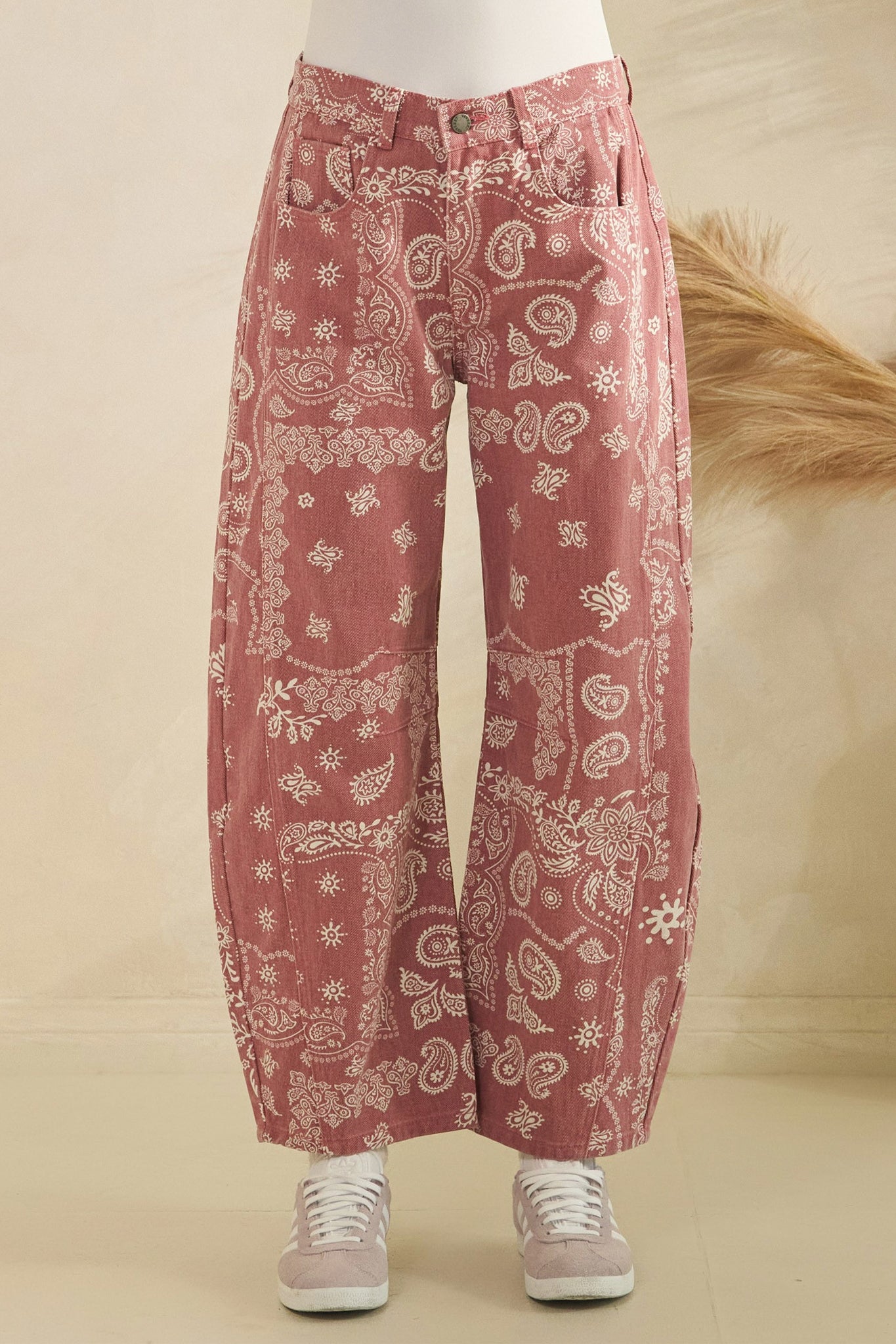 Paisley Barrel Jeans in Mauve
