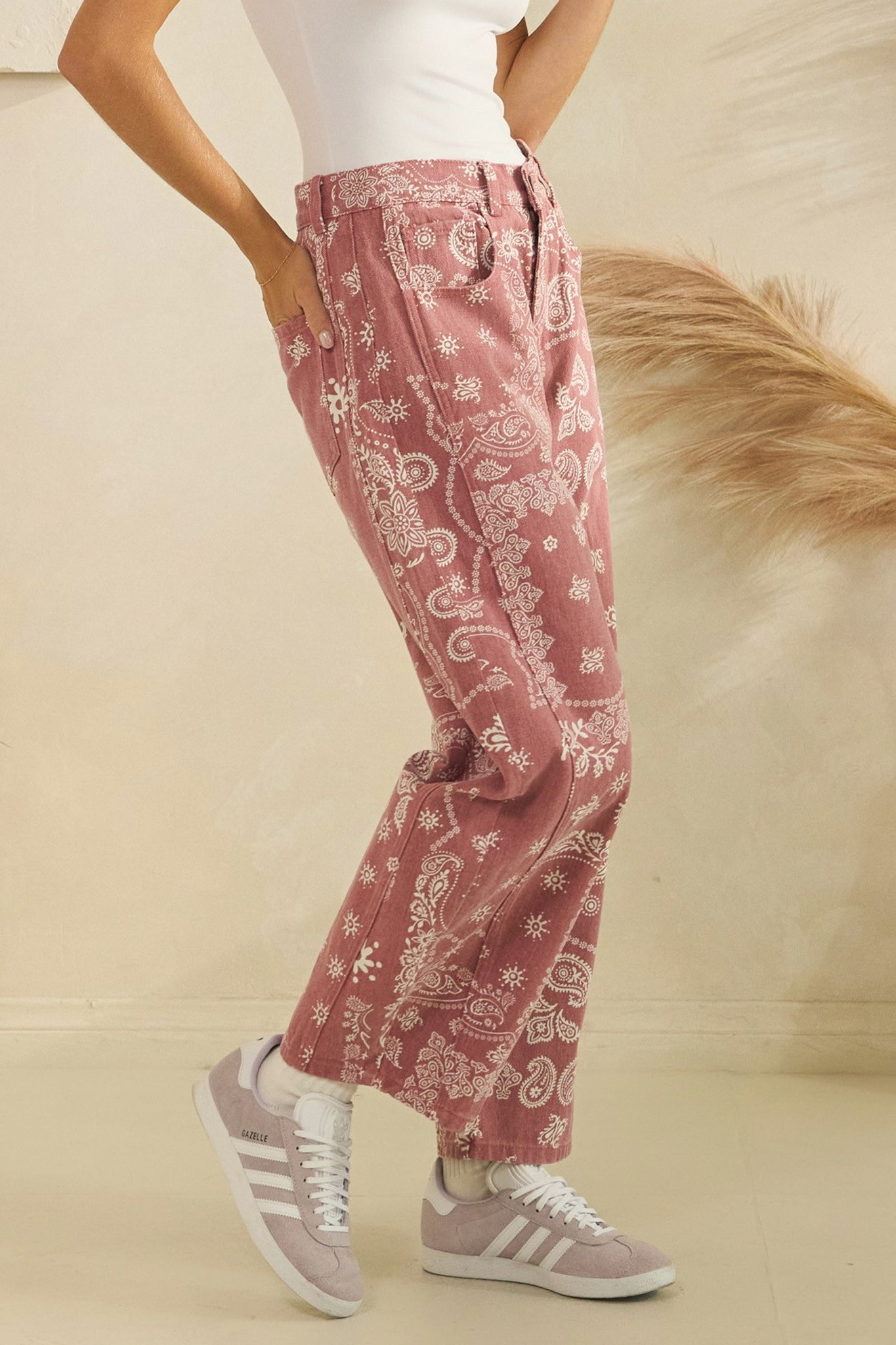 Paisley Barrel Jeans in Mauve