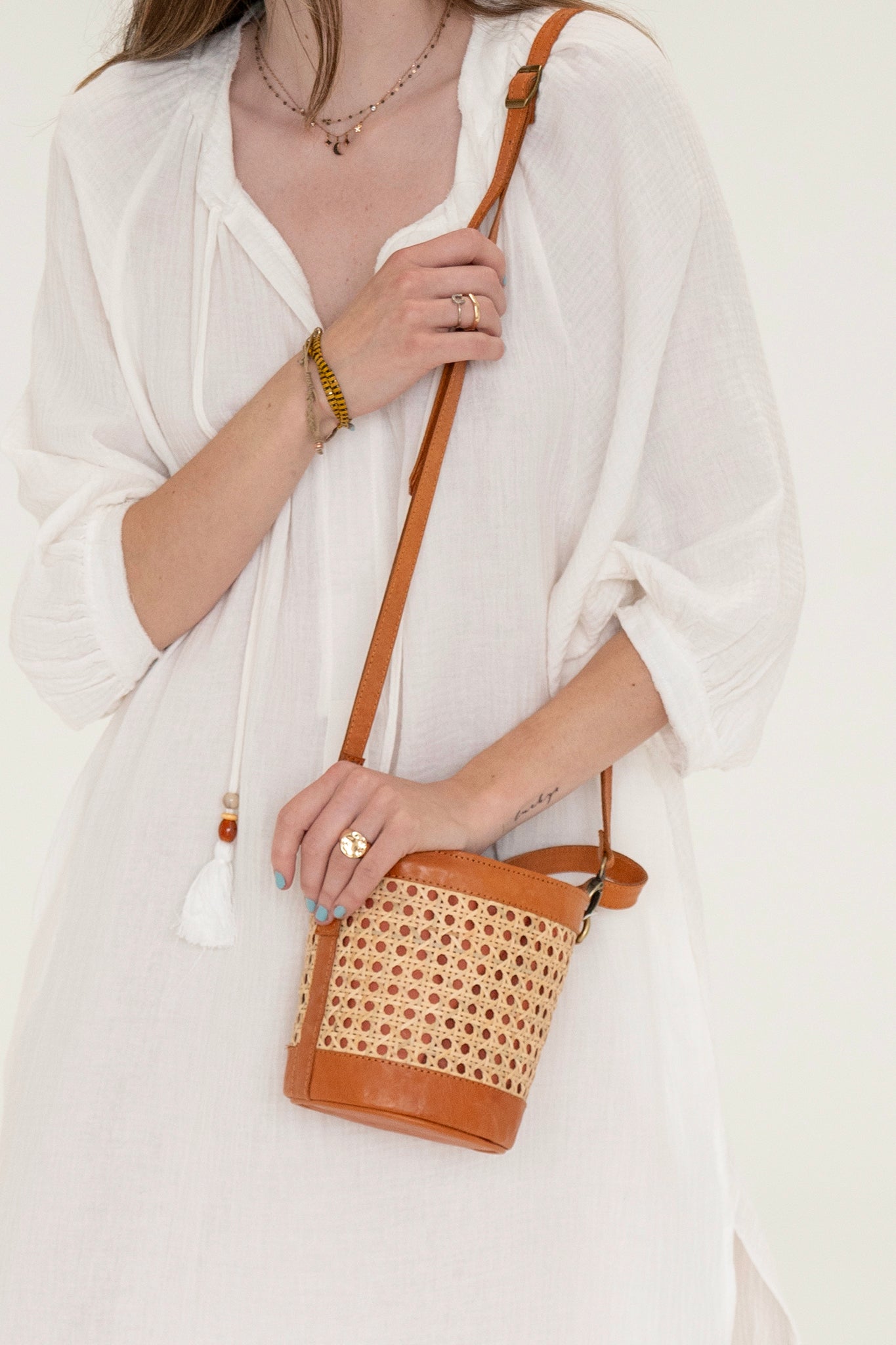 Imut Bucket Bag