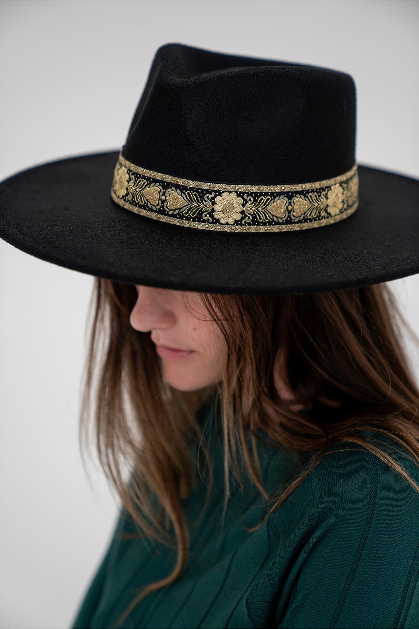 Soloman Pattern Stripe Hat in Black