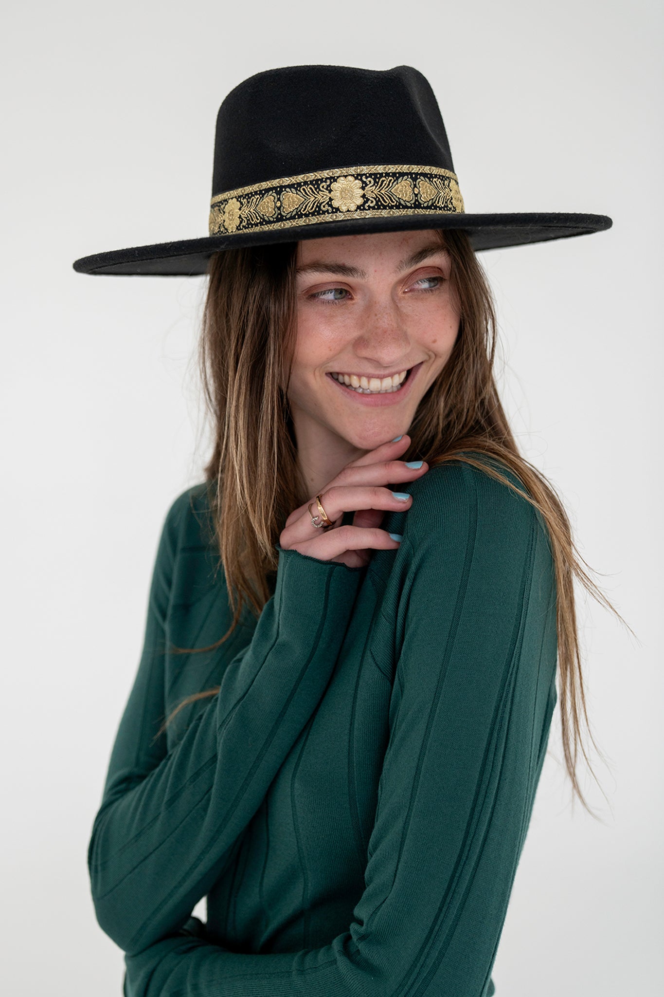 Soloman Pattern Stripe Hat in Black