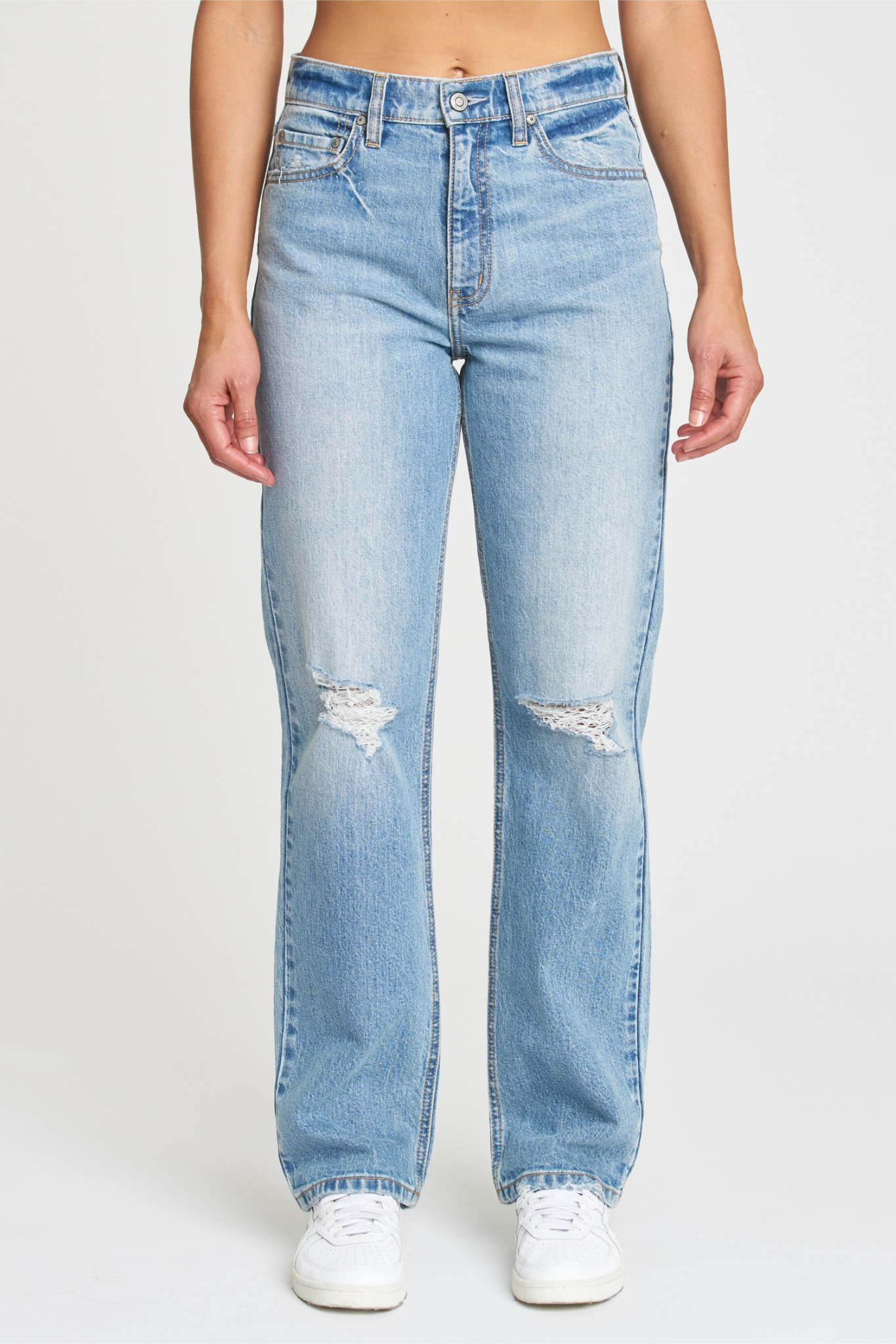 Eunina Codi Dad Jeans in Agave Front View
