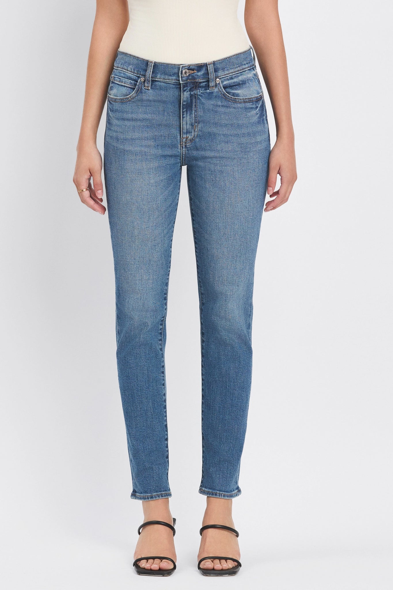 Eunina Gina Slim Straight Jeans in Wilder