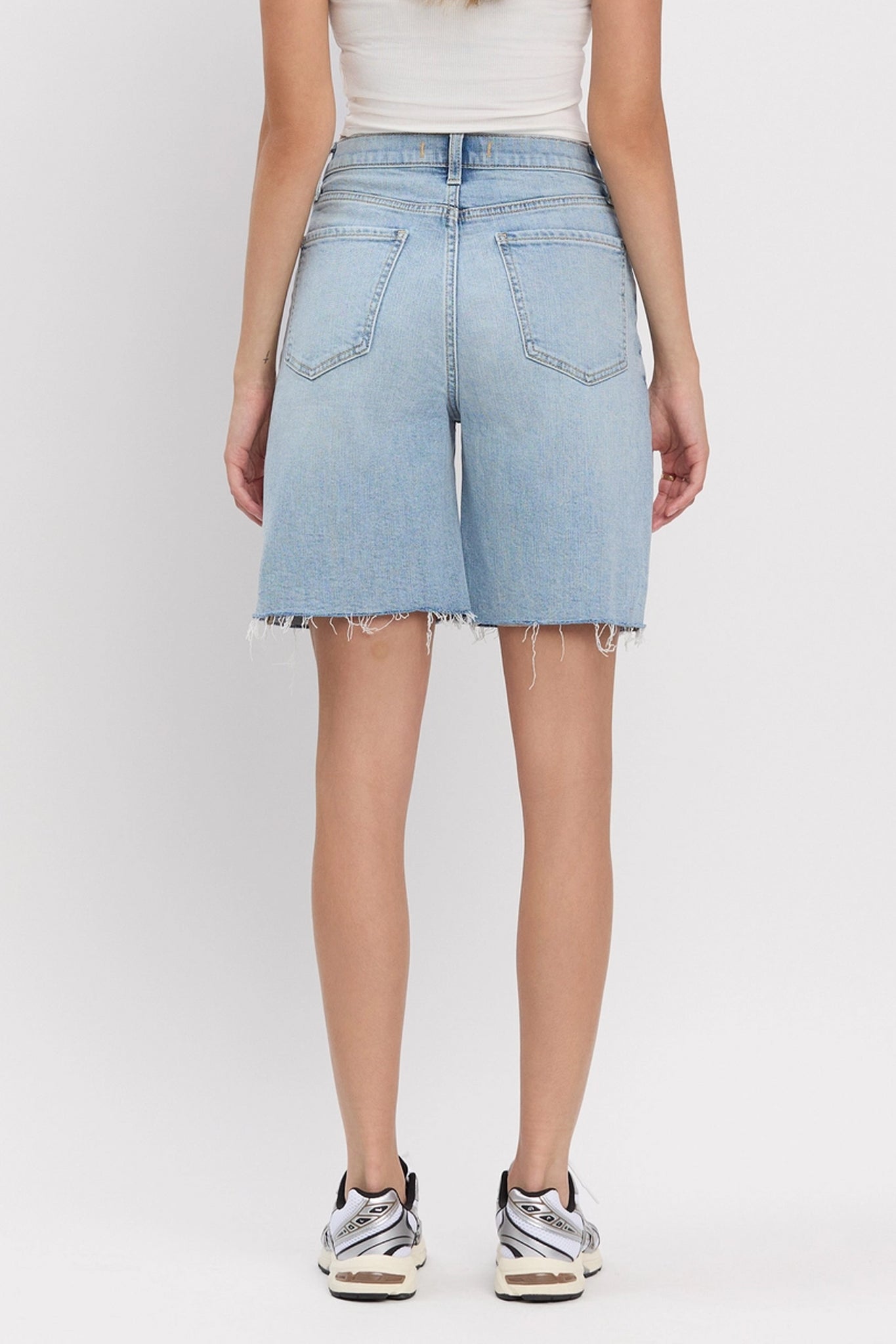 Alan Relaxed Short in Noran