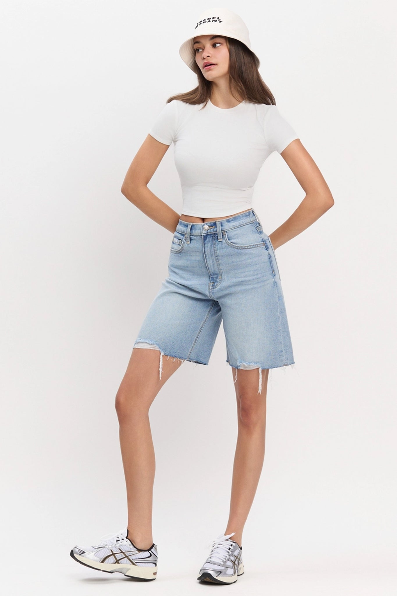 Alan Relaxed Short in Noran