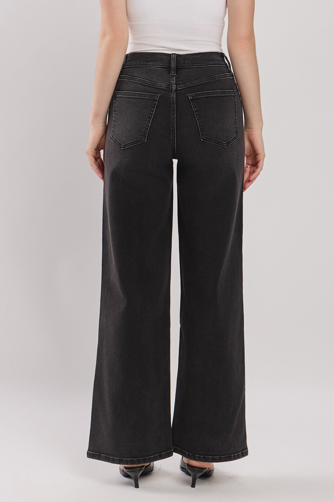 Eunina Joy Wide Leg Jeans in Chromosa