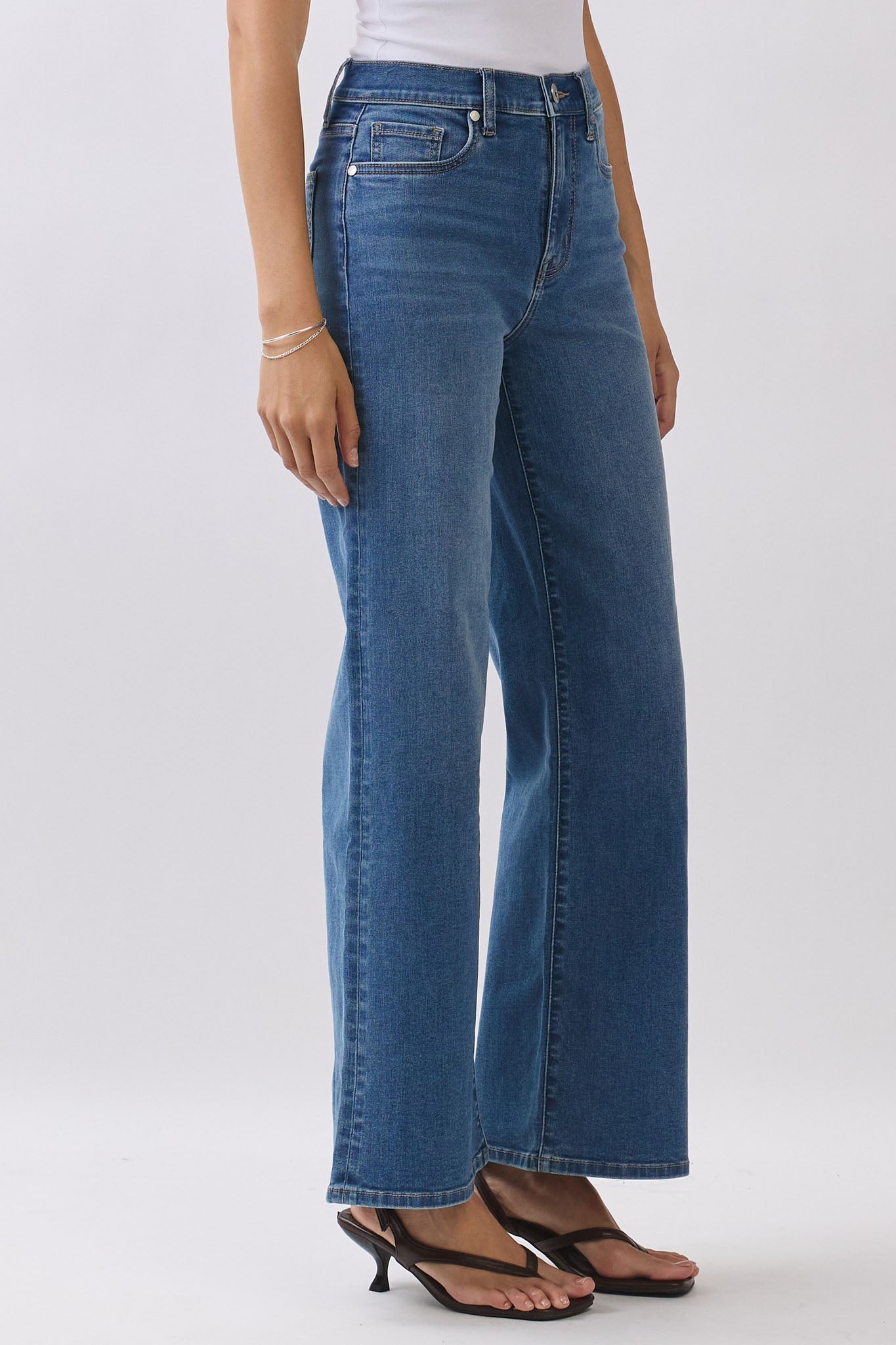 Eunina Dane Wide Leg Jeans in Canyon Blue