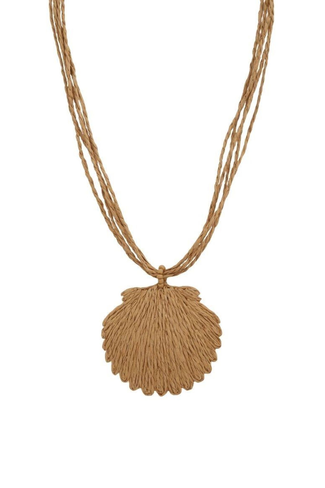 Golden Shore Raffia Shell Necklace in Light Brown