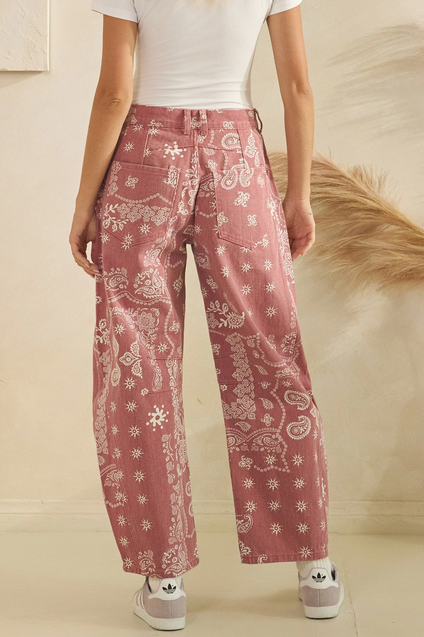 Paisley Barrel Jeans in Mauve