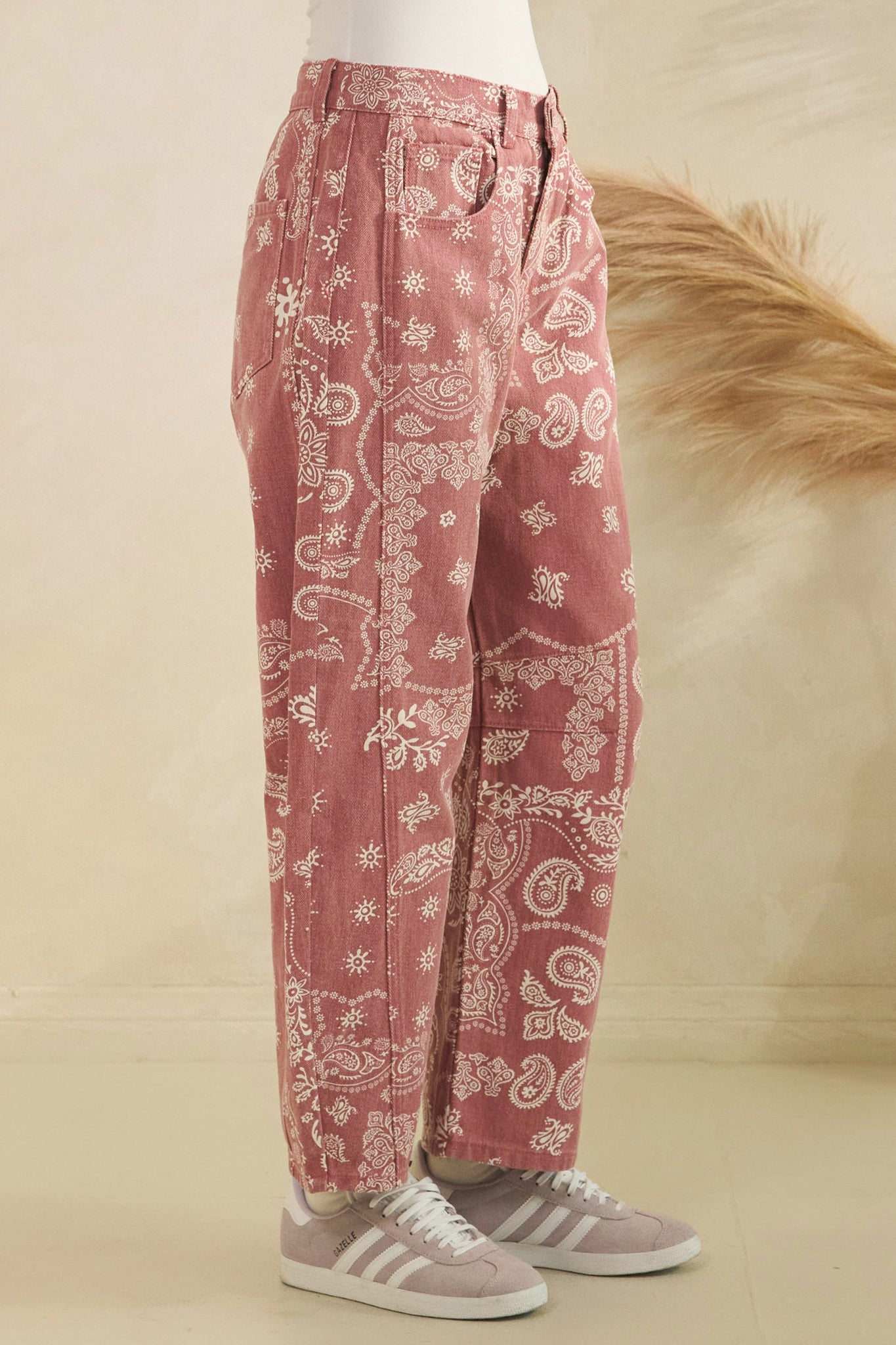 Paisley Barrel Jeans in Mauve