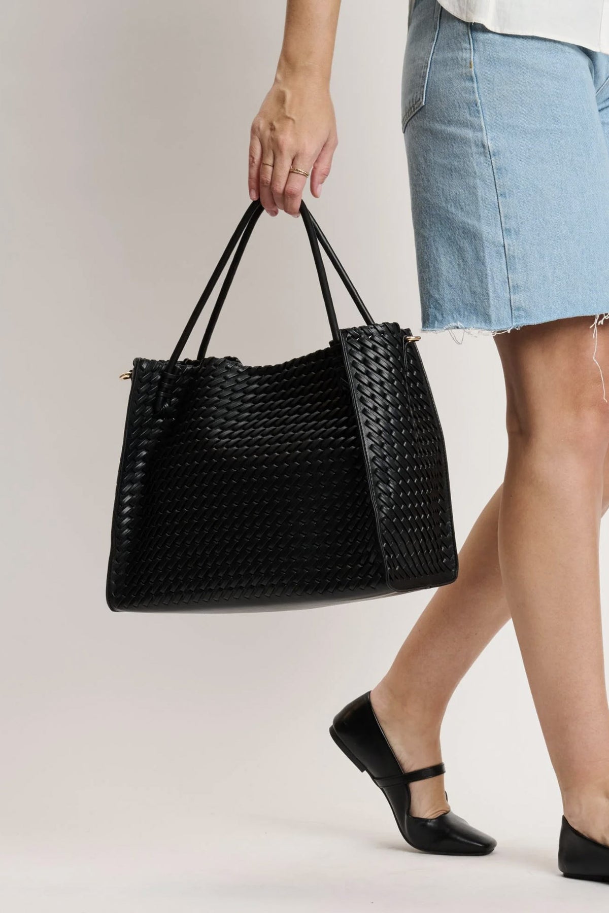 Sloane Woven Tote Bag in Black