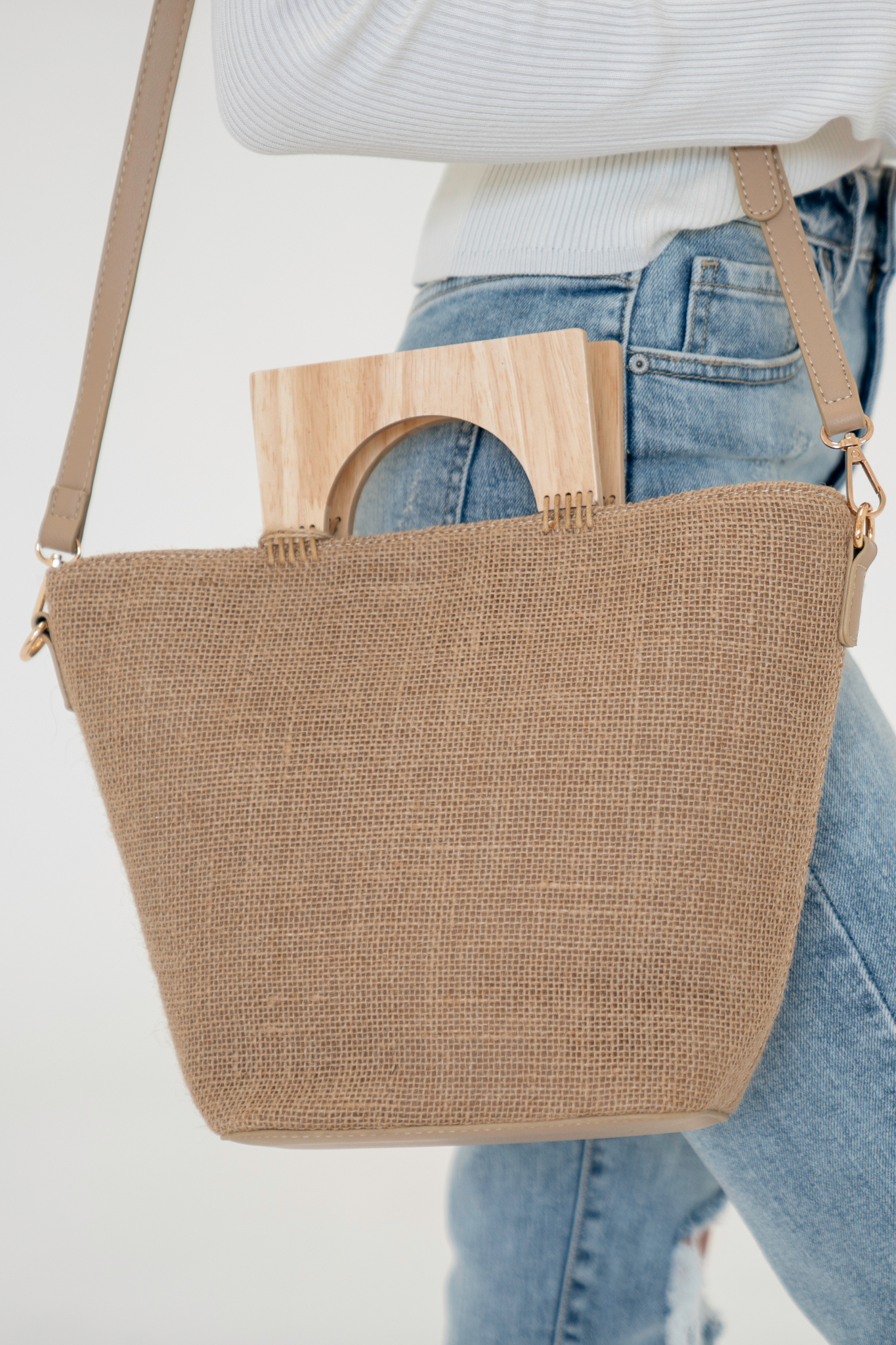Antik Kraft Wooden Handle Bag in Natural